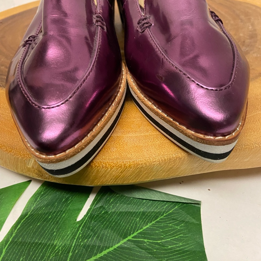 DKNY Metallic Pink Pointed Toe Loafers - Picture 4 of 8